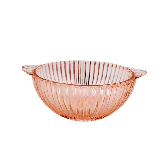 QUEEN MARY PINK Depression BOWL TWO HANDLE, LUG SOUP ANCHOR HOCKING GLASS 5⅜ Dia - Picture 1 of 5
